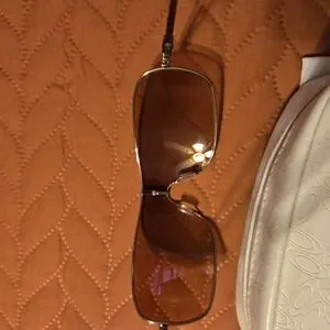Oakley | Accessories | Oakley Brown Shield Sunglasses Sleek  display picture 2